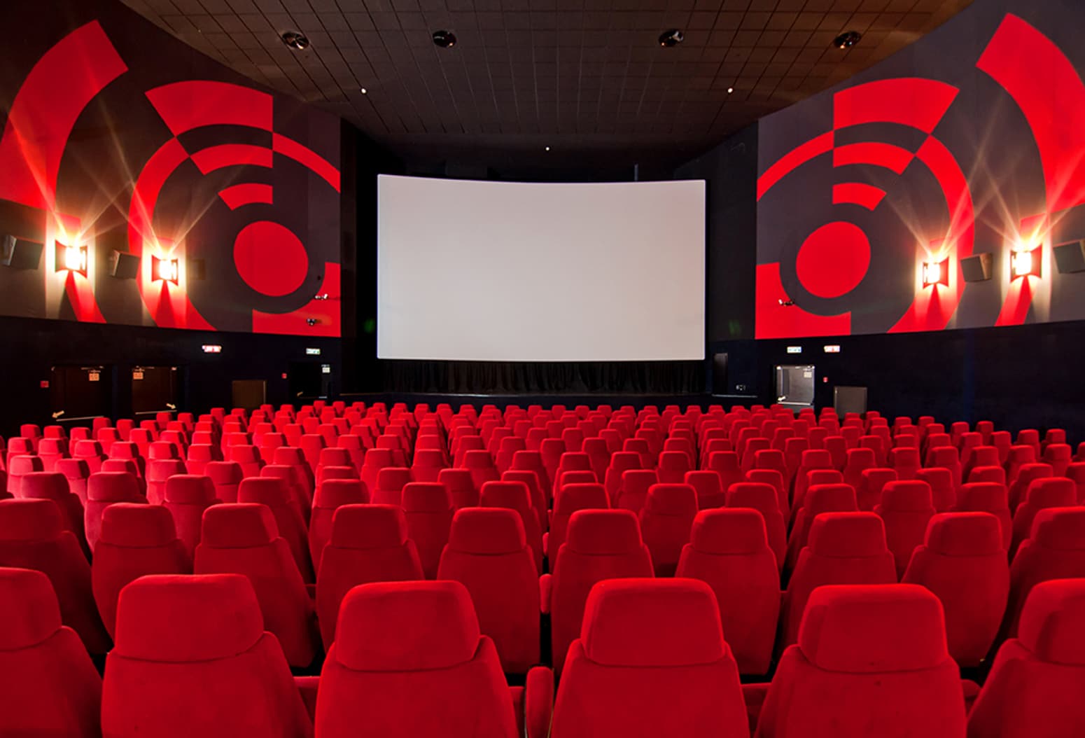 See FabriTRAK systems in action in this movie auditorium.